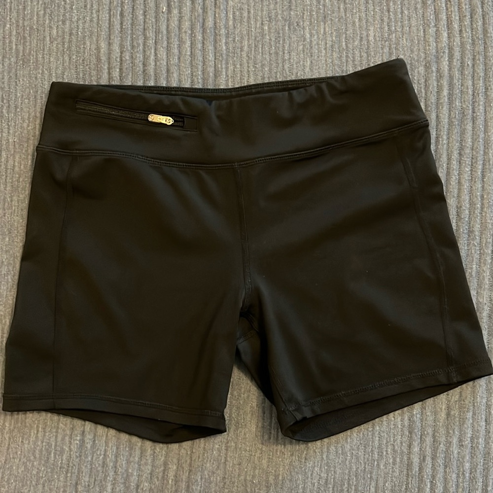 Women’s Black Bike Shorts with Zip Pocket